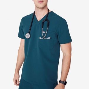 Figs Leon scrub top in Caribbean blue